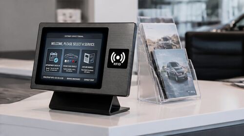 Neueste Unternehmenslösungen zu Industrial All-in-One PC Solution for Automotive 4S Stores