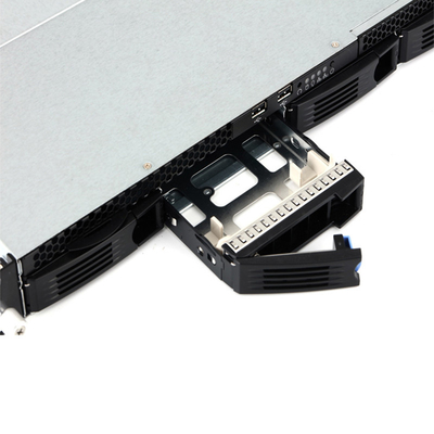Feature Rich Industrial Mini PC mit Xeon E2100 4xSATA-Antriebsunterstützung und Single PCIe Slot
